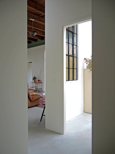 fabriekshal / garage / loods Zwolle