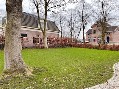 LH221 Zetten